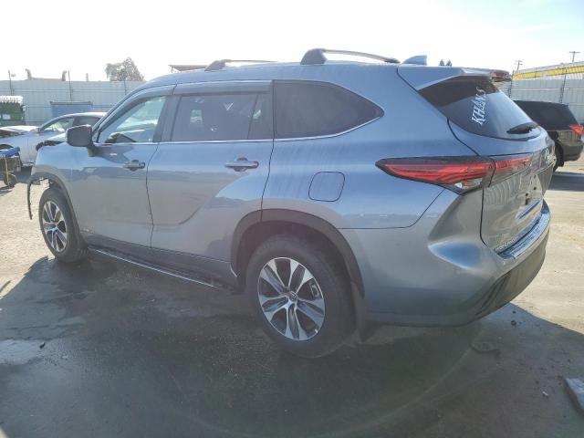 Изображение 2 2023 TOYOTA HIGHLANDER HYBRID XLE 2023 с VIN 5TDKBRCH7PS113878