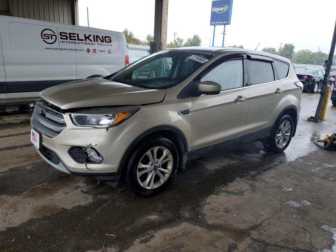Изображение 2017 FORD ESCAPE SE 2017