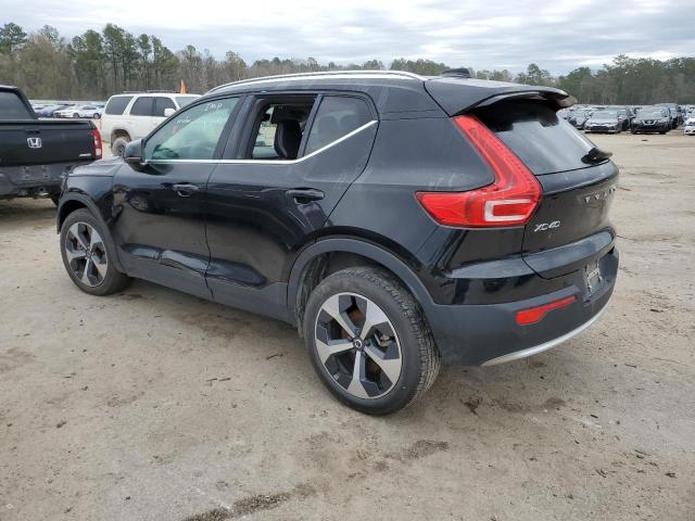 Изображение 2 2023 VOLVO XC40 PLUS 2023 с VIN YV4L12UN2P2985876