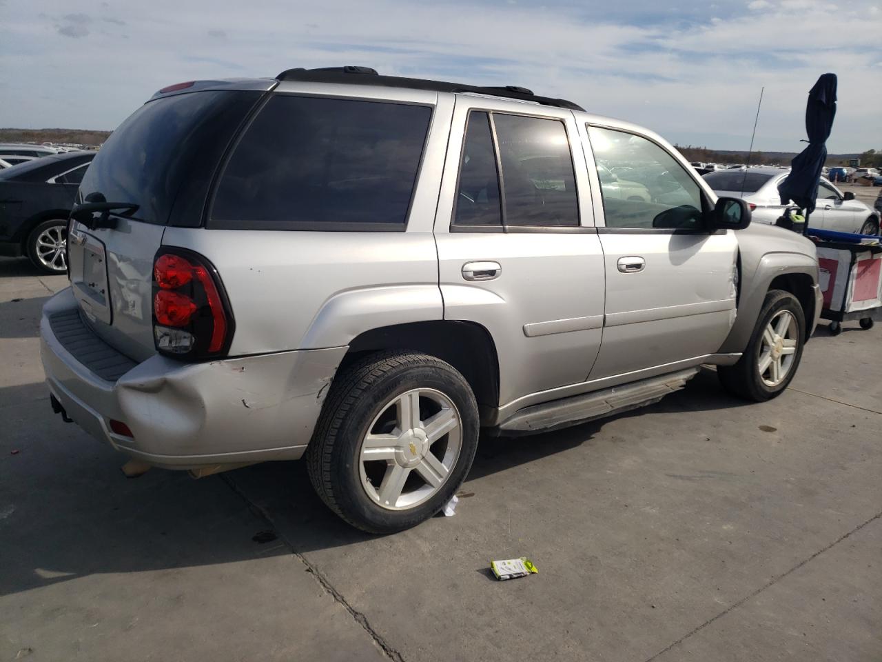 Image 3 of 2008 CHEVROLET TRAILBLAZER LS 2008 with VIN 1GNDS13S882207239