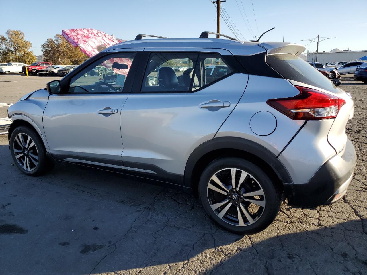 Изображение 2 2019 NISSAN KICKS S 2019 с VIN 3N1CP5CU0KL514797