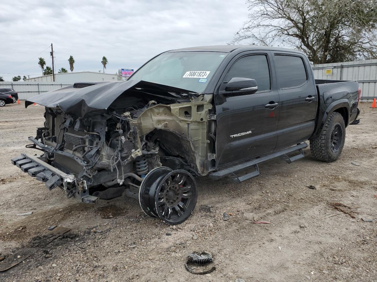 2017 TOYOTA TACOMA DOUBLE CAB 2017 image