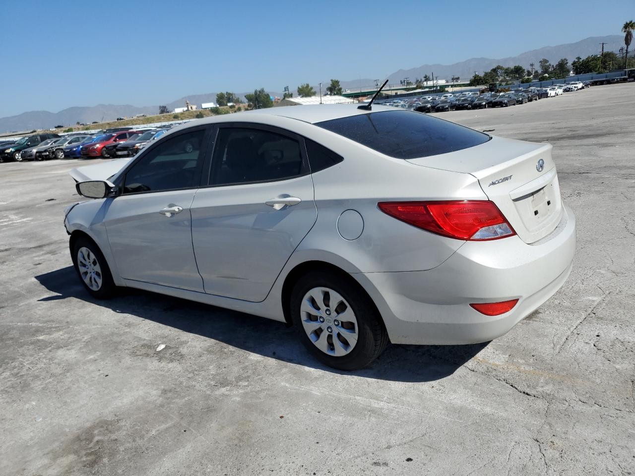 Изображение 2 2017 HYUNDAI ACCENT SE 2017 с VIN KMHCT4AE0HU263062