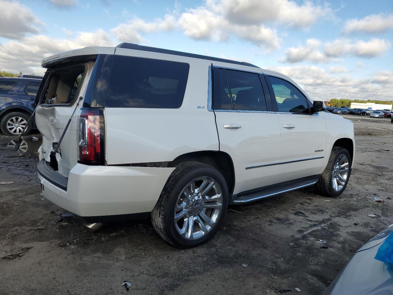 Изображение 3 2018 GMC YUKON SLT 2018 с VIN 1GKS1BKC0JR288578