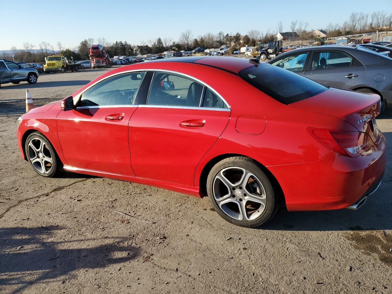 Image 2 of 2014 MERCEDES-BENZ CLA 250 2014 with VIN WDDSJ4EB7EN035738