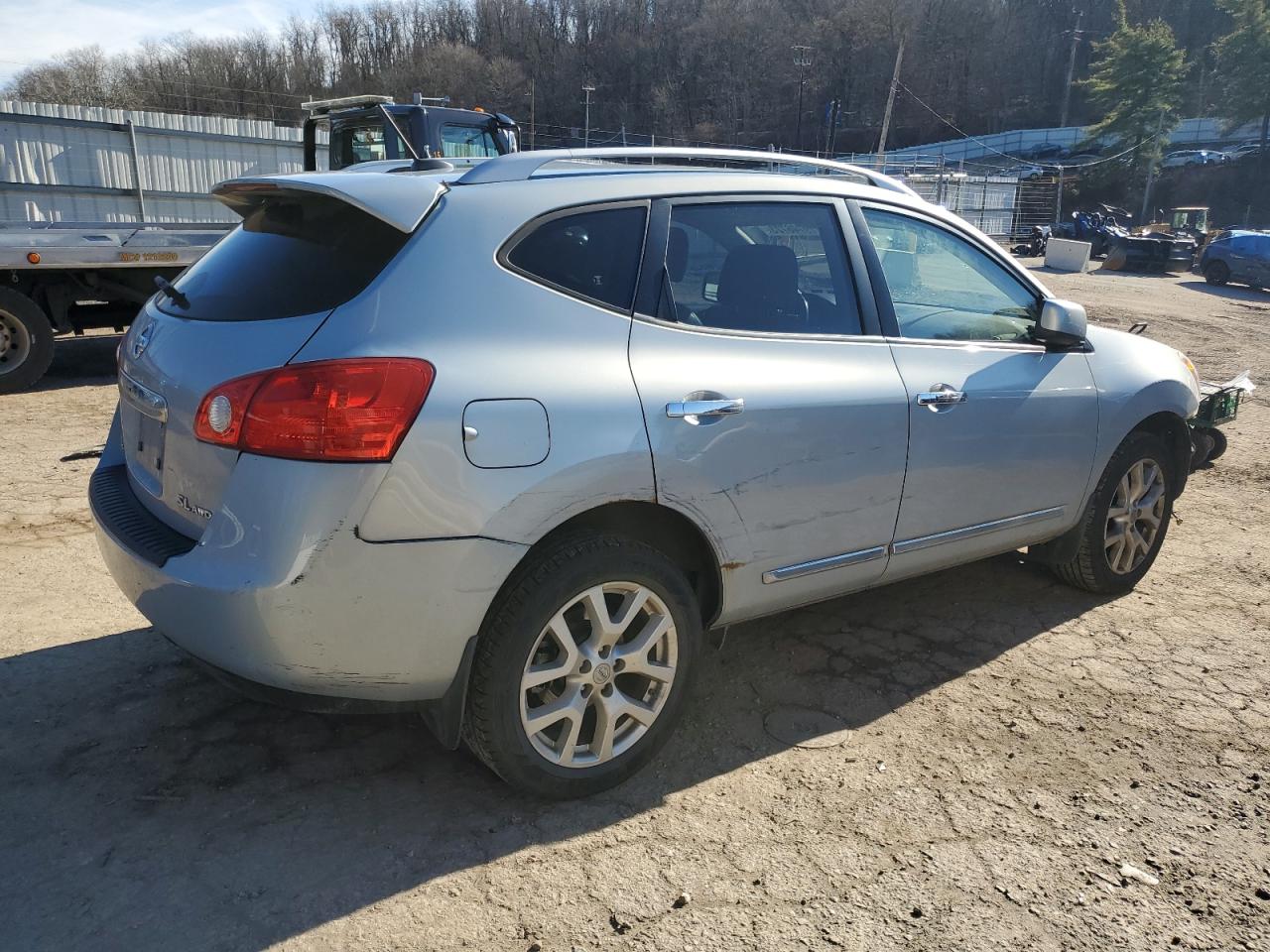 Image 3 of 2011 NISSAN ROGUE S 2011 with VIN JN8AS5MV5BW314698