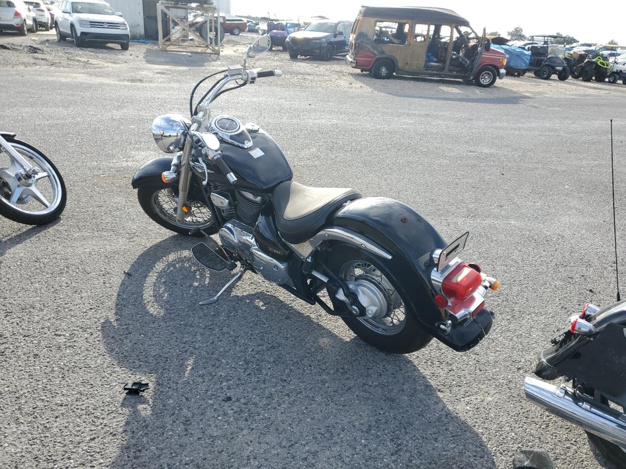 Image 3 of 2006 SUZUKI C50  2006 with VIN JS1VS55A262109520