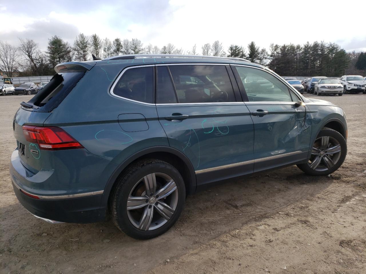 Image 3 of 2020 VOLKSWAGEN TIGUAN SE 2020 with VIN 3VV2B7AX9LM098441