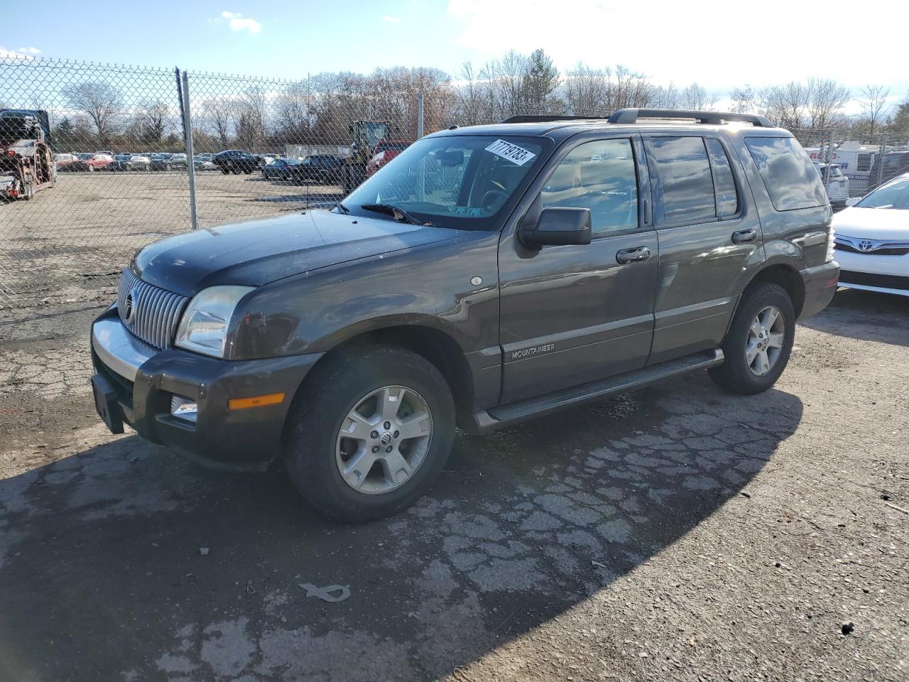 Obraz 1 z Mercury Mountaineer Luxury 2008 z VIN 4M2EU47E08UJ07597