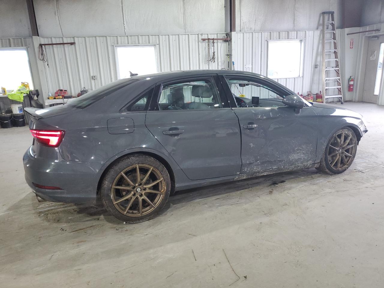 Image 3 of 2018 AUDI A3 PREMIUM 2018 with VIN WAUB8GFF1J1078446