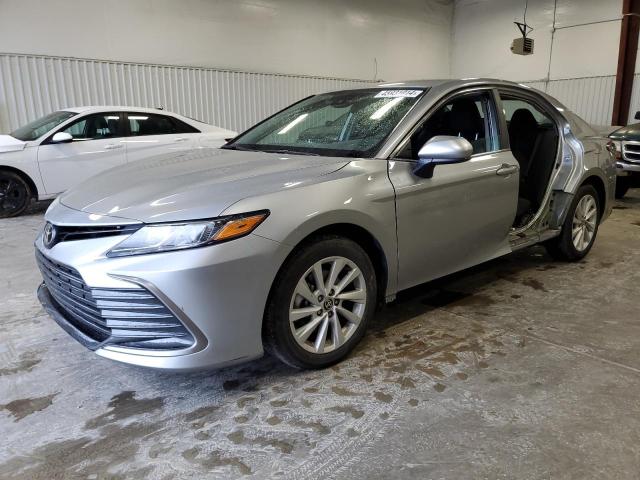 Obraz 1 z 2022 TOYOTA CAMRY LE 2022 z VIN 4T1C11AK8NU690785