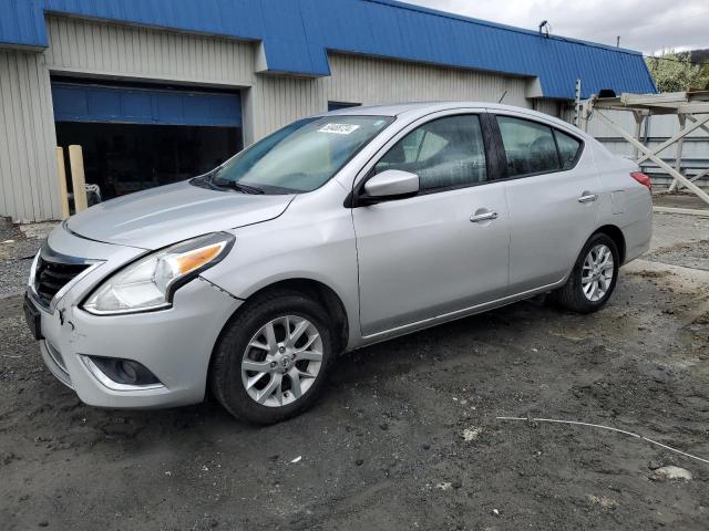 Obraz 1 z 2018 NISSAN VERSA S 2018 z VIN 3N1CN7AP5JL868019