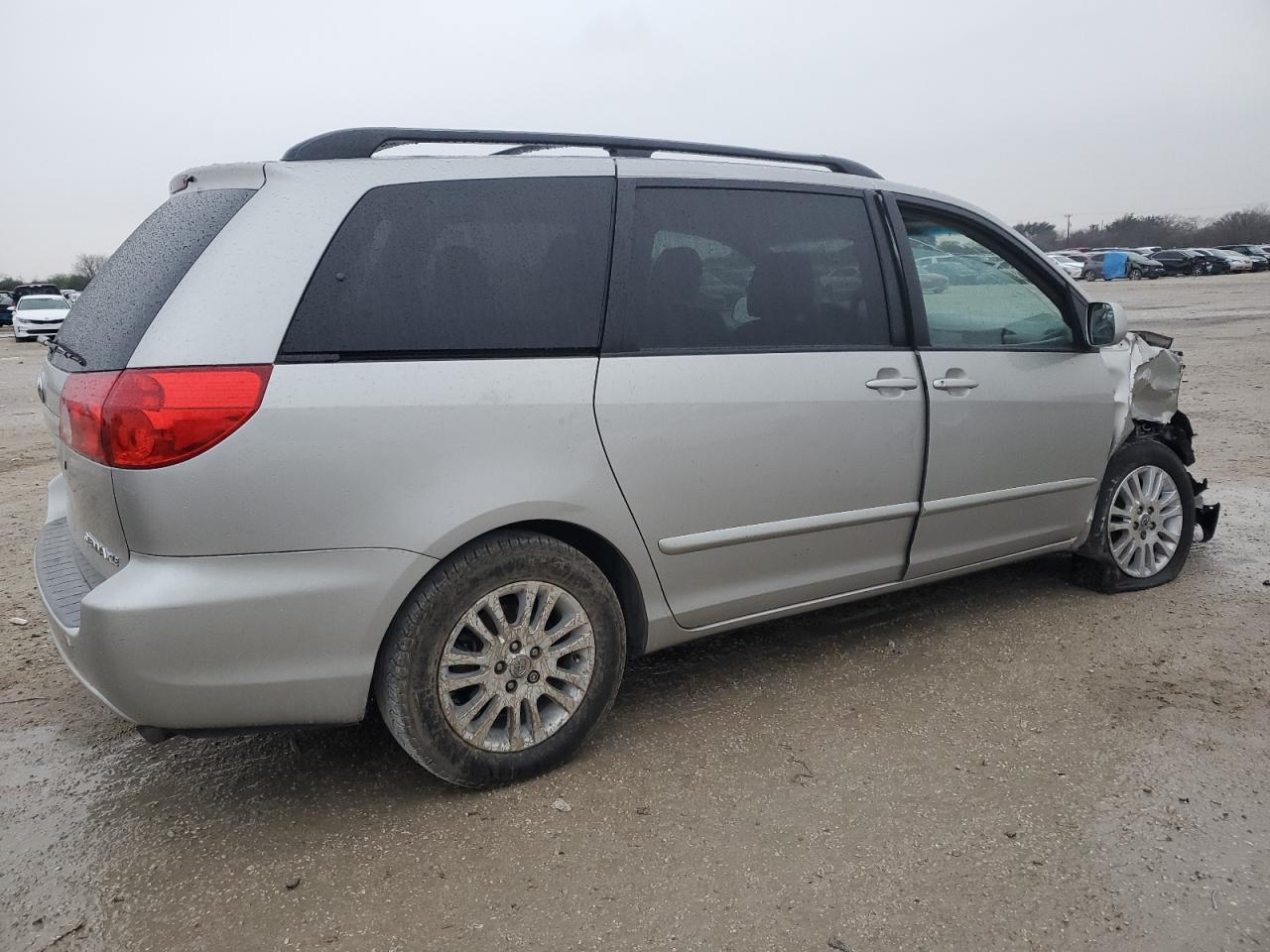 Изображение 3 2009 TOYOTA SIENNA XLE 2009 с VIN 5TDZK22C49S277684