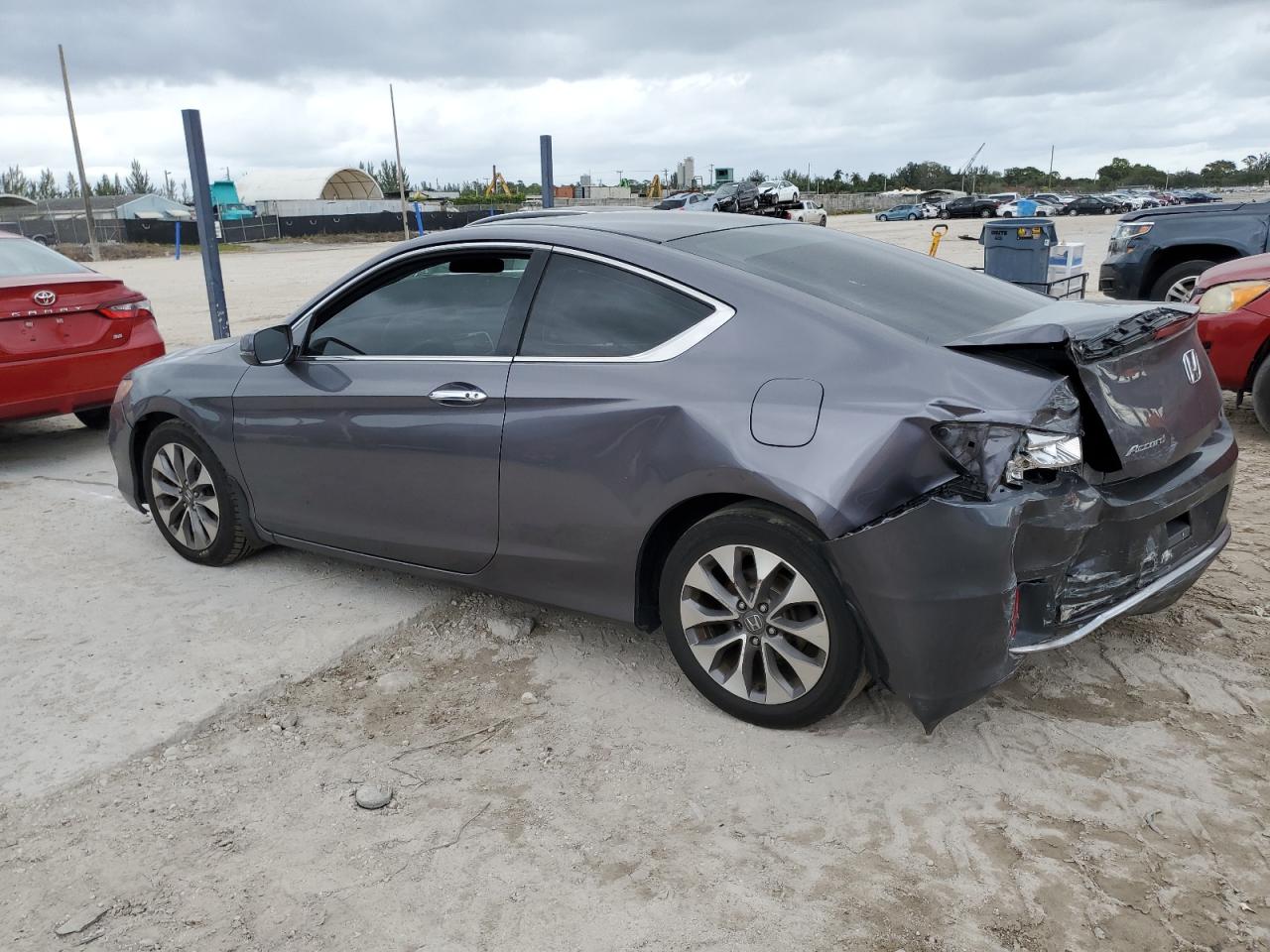 Image 2 of 2015 HONDA ACCORD EX 2015 with VIN 1HGCT1B74FA002343