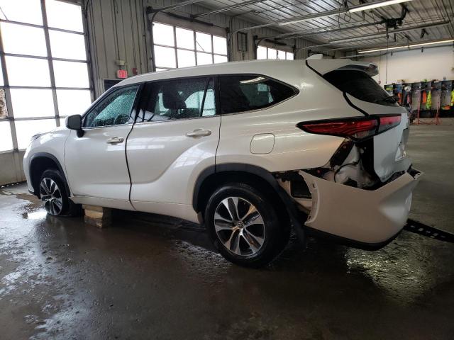 Изображение 2 2022 TOYOTA HIGHLANDER XLE 2022 с VIN 5TDGZRBH3NS563544