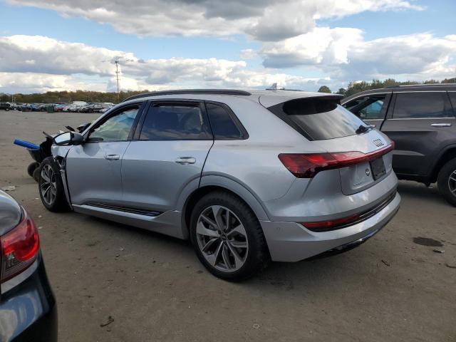 Изображение 2 2021 AUDI E-TRON PREMIUM PLUS 2021 с VIN WA1LAAGE9MB015411