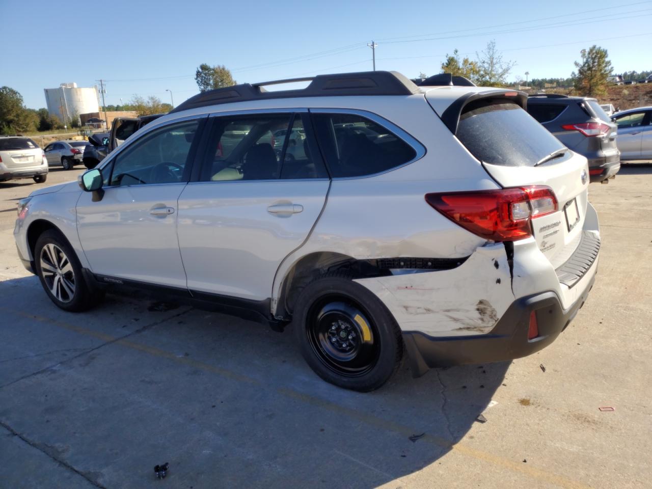 Image 2 of 2019 SUBARU OUTBACK 2.5I LIMITED 2019 with VIN 4S4BSANC6K3319945