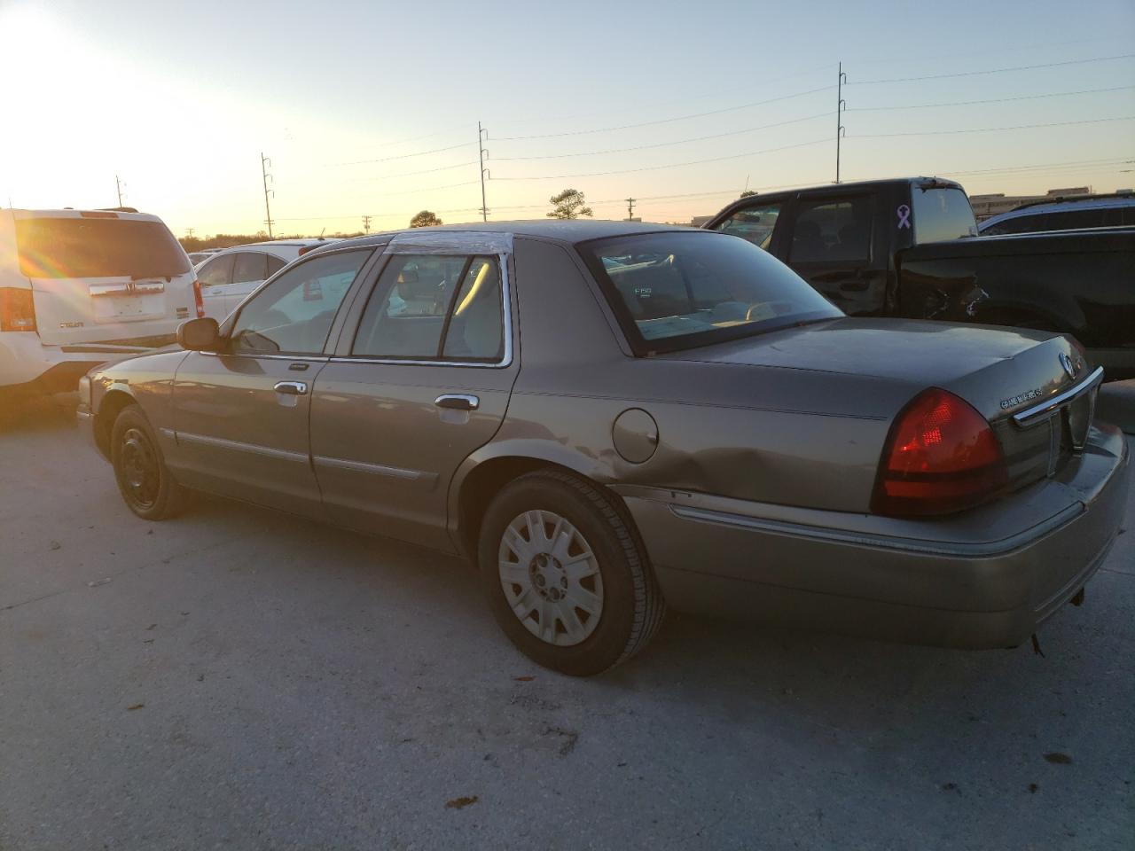 Image 2 of 2006 MERCURY GRAND MARQUIS GS 2006 with VIN 2MEFM74V96X630136