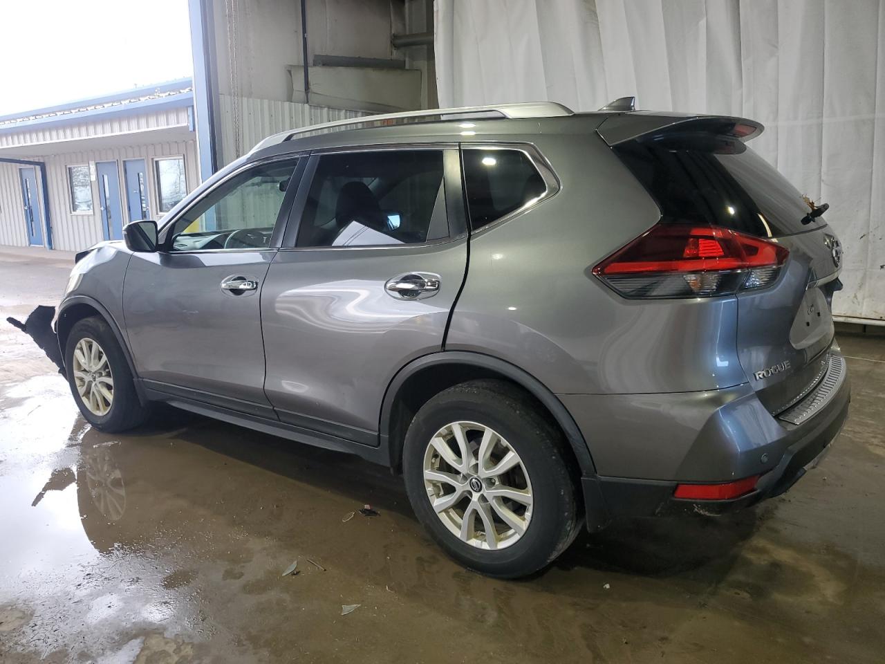 Image 2 of 2020 NISSAN ROGUE S 2020 with VIN JN8AT2MV9LW116963
