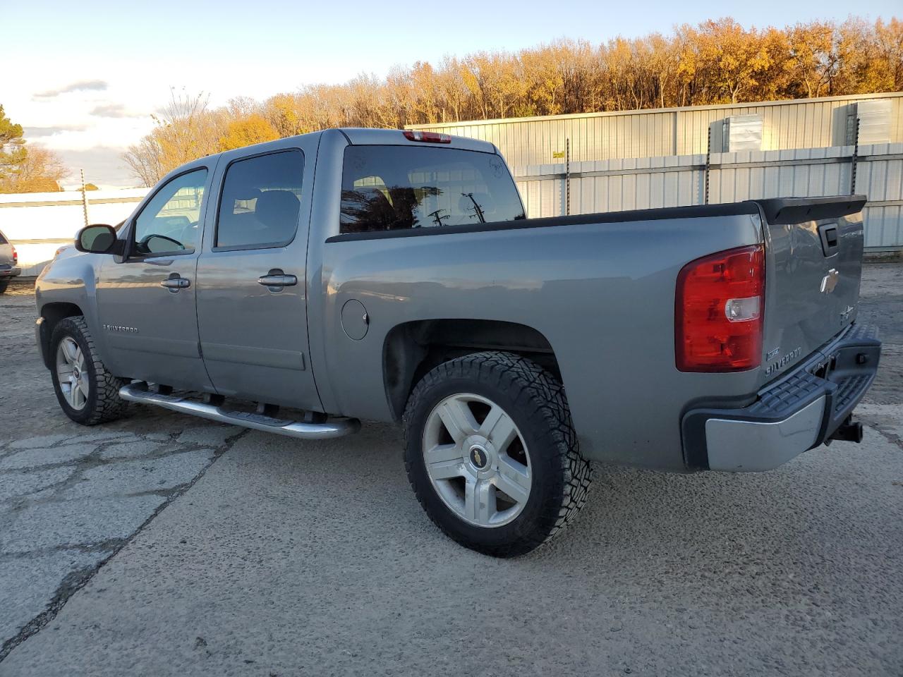 Obraz 2 z 2008 CHEVROLET SILVERADO C1500 2008 z VIN 2GCEC130X81177184