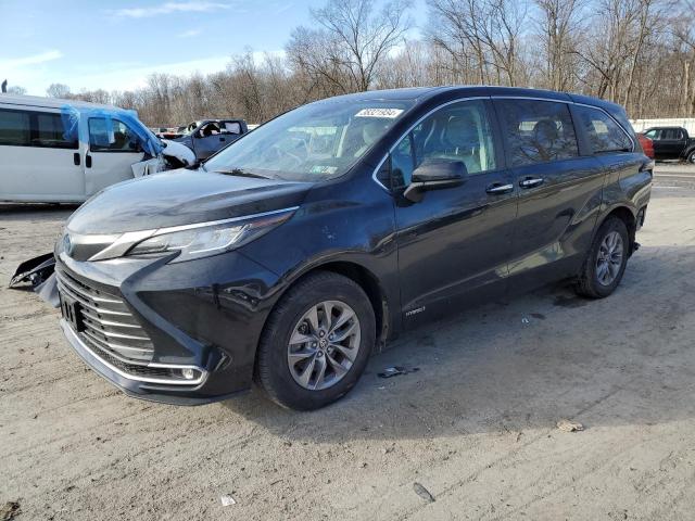 Image 1 of 2021 TOYOTA SIENNA XLE 2021 with VIN 5TDYSKFC4MS017770