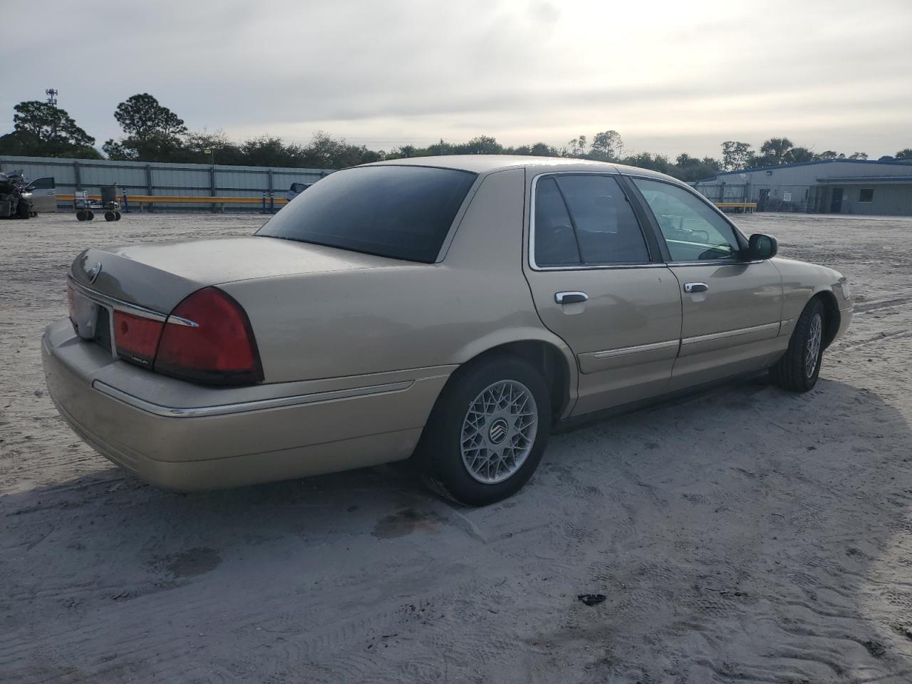 Obraz 3 z 1999 MERCURY GRAND MARQUIS GS 1999 z VIN 2MEFM74WXXX687990