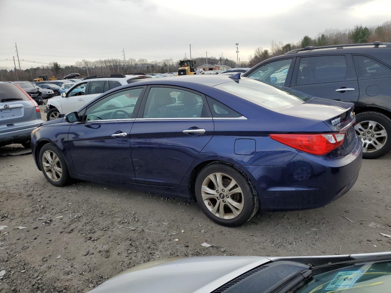 Image 2 of 2011 HYUNDAI SONATA SE 2011 with VIN 5NPEC4AC2BH133071