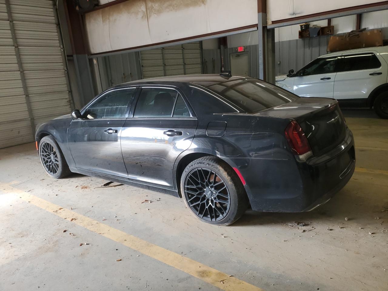 Image 2 of 2017 CHRYSLER 300 LIMITED 2017 with VIN 2C3CCAAG1HH647489