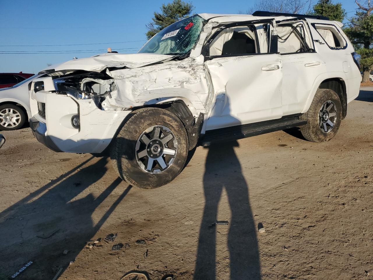 Obraz 1 z 2023 TOYOTA 4RUNNER SE 2023 z VIN JTERU5JR2P6169672