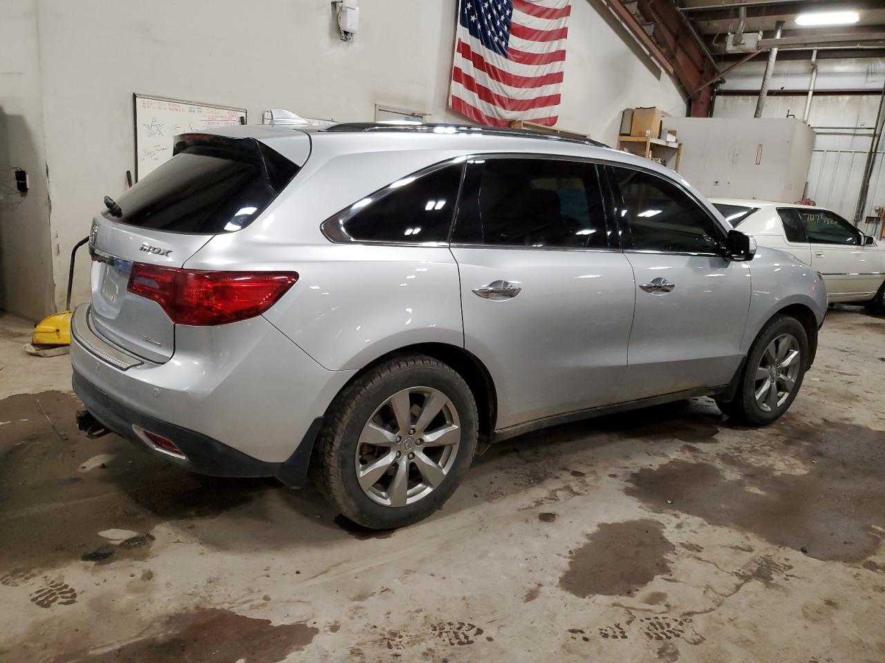 Image 3 of Acura Mdx Advance 2015 with VIN 5FRYD4H81FB007864