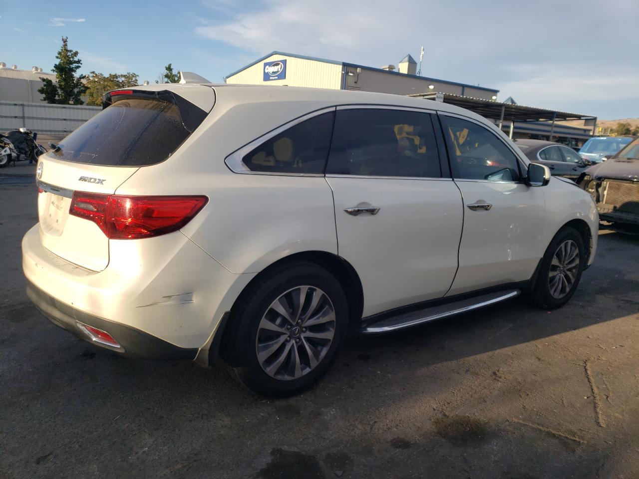 Image 3 of 2015 ACURA MDX TECHNOLOGY 2015 with VIN 5FRYD3H48FB005889