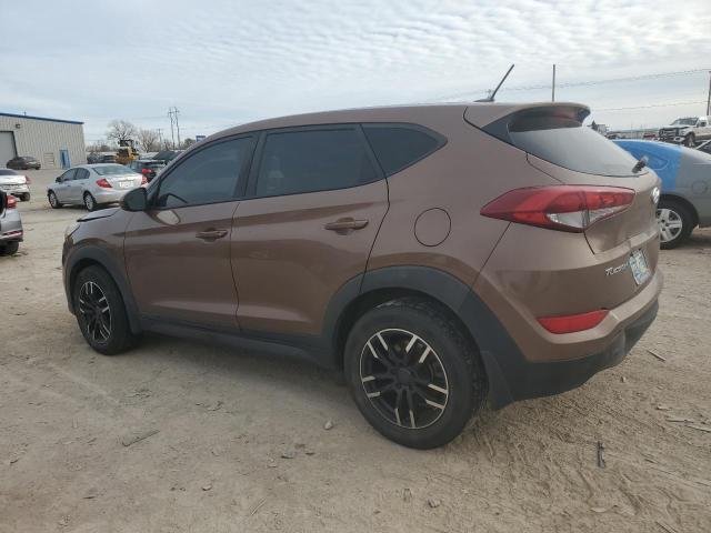 Image 2 of 2016 HYUNDAI TUCSON SE 2016 with VIN KM8J23A41GU155821