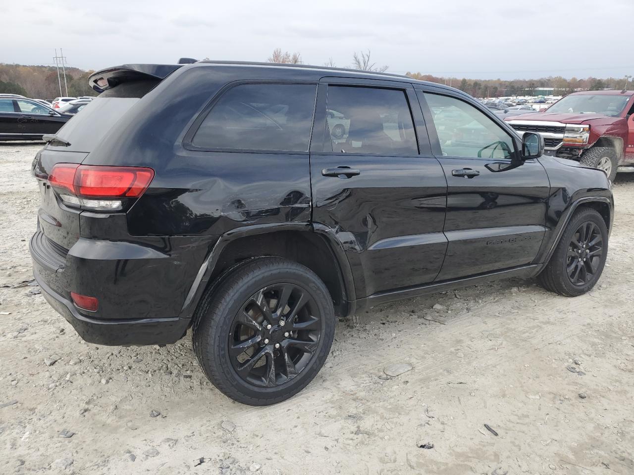 Image 3 of 2018 JEEP GRAND CHEROKEE LAREDO 2018 with VIN 1C4RJEAG8JC485419