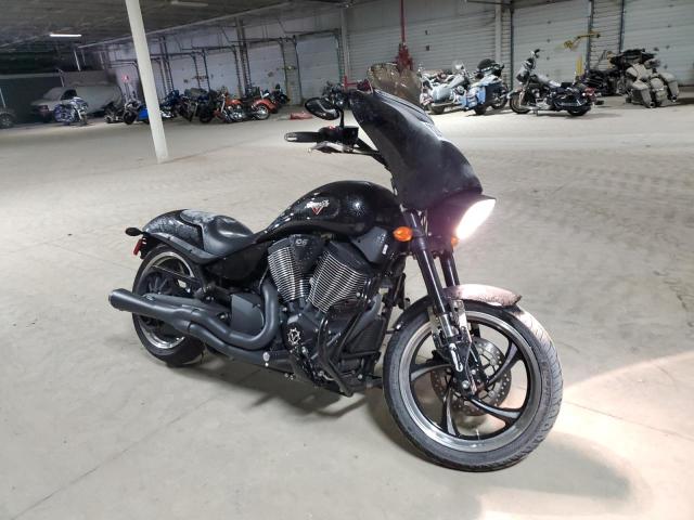 Изображение 1 2013 VICTORY MOTORCYCLES HAMMER 8-BALL 2013 с VIN 5VPHA36NXD3026499
