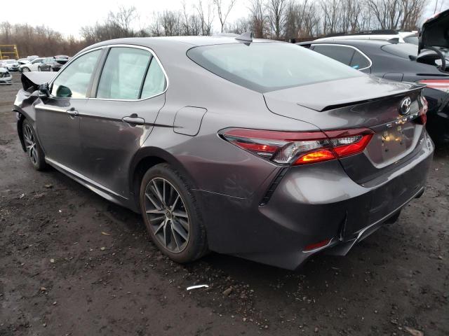 Obraz 2 z 2022 TOYOTA CAMRY SE 2022 z VIN 4T1G11AK6NU647676
