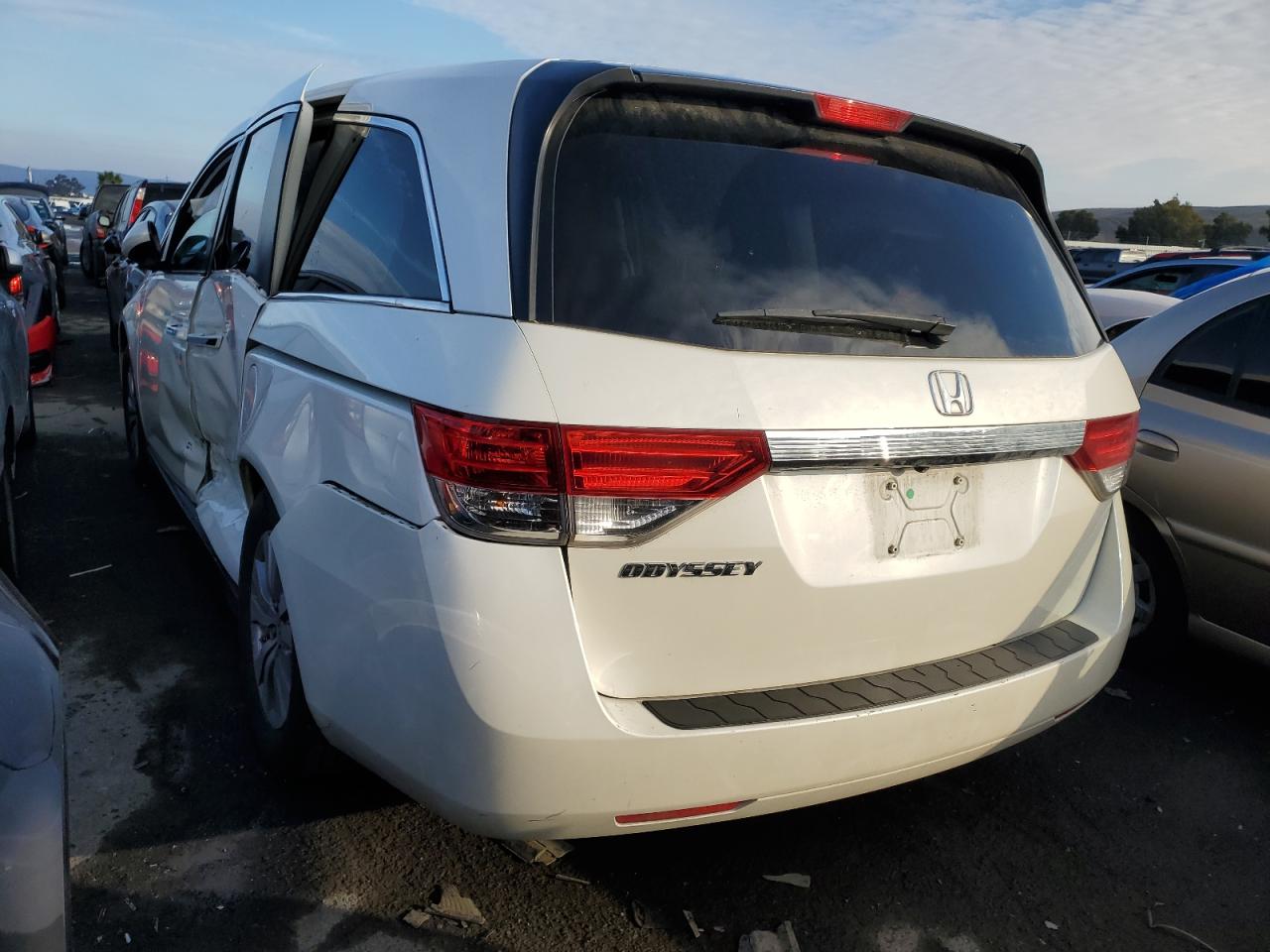 Изображение 2 2015 HONDA ODYSSEY EXL 2015 с VIN 5FNRL5H63FB124441
