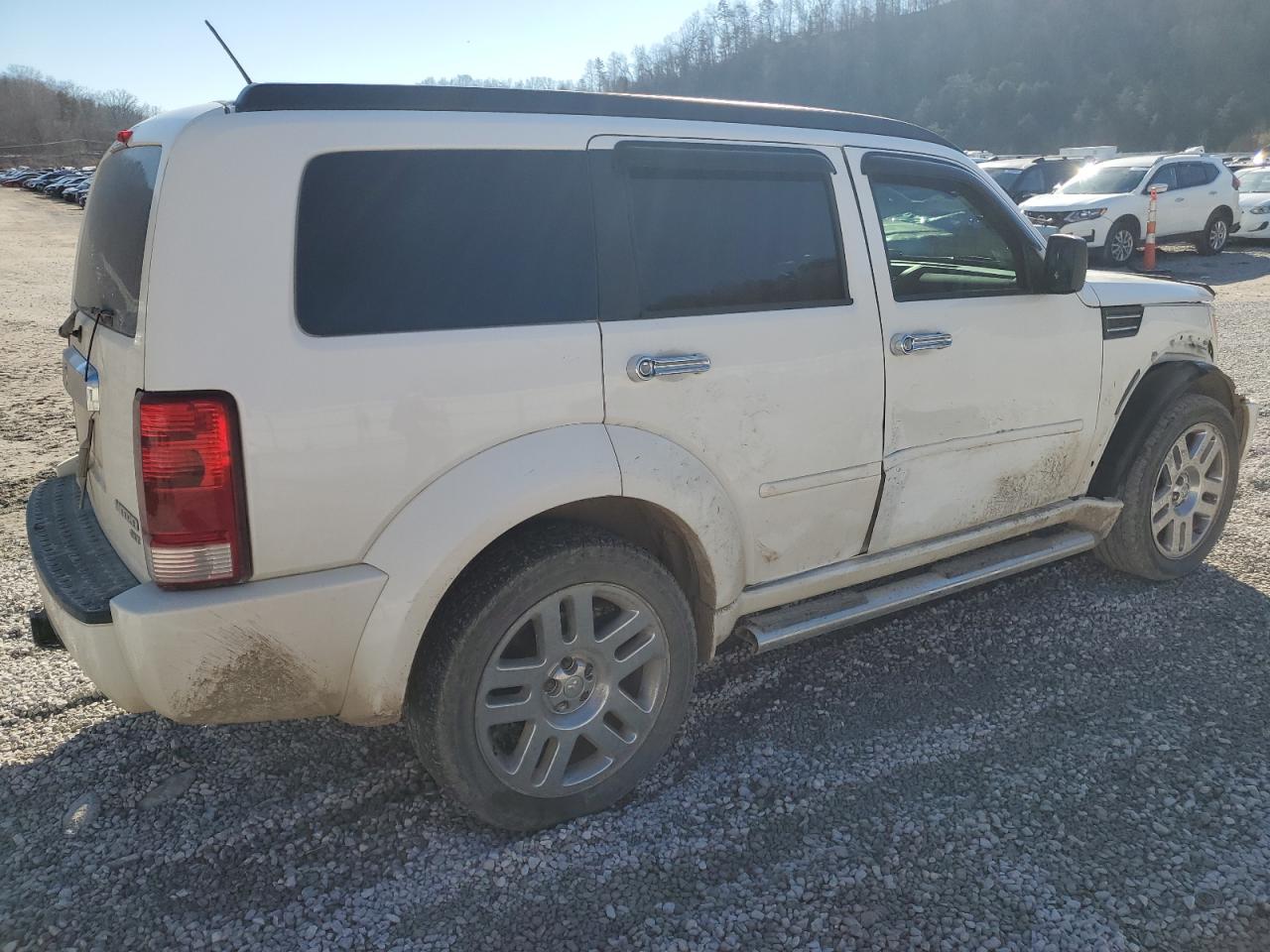 Obraz 3 z 2010 DODGE NITRO SXT 2010 z VIN 1D4PU5GK6AW127067