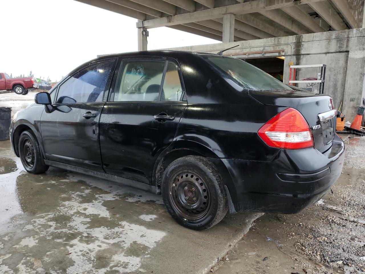 Obraz 2 z 2011 NISSAN VERSA S 2011 z VIN 3N1BC1AP3BL390604
