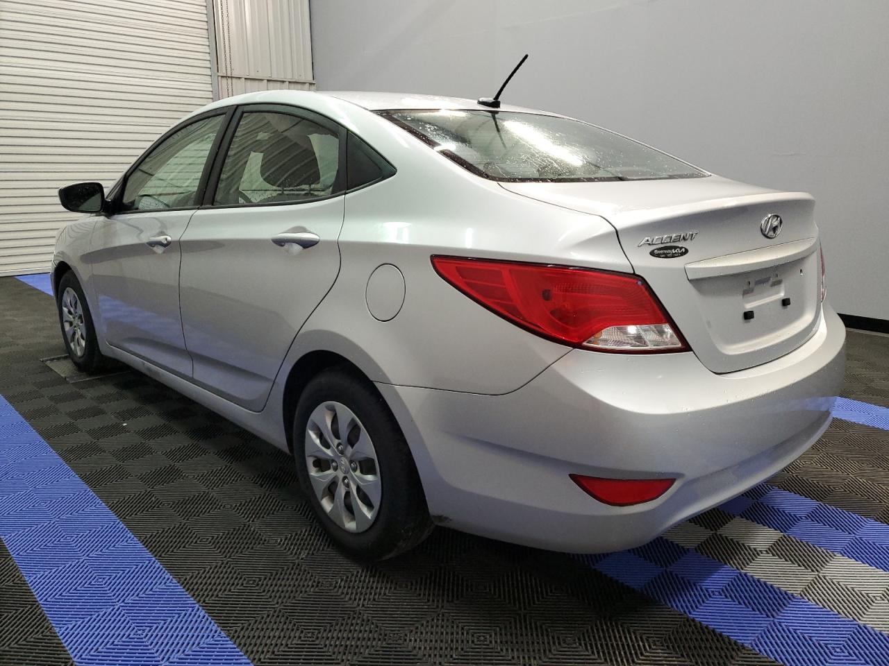 Obraz 2 z 2017 HYUNDAI ACCENT SE 2017 z VIN KMHCT4AE3HU293043