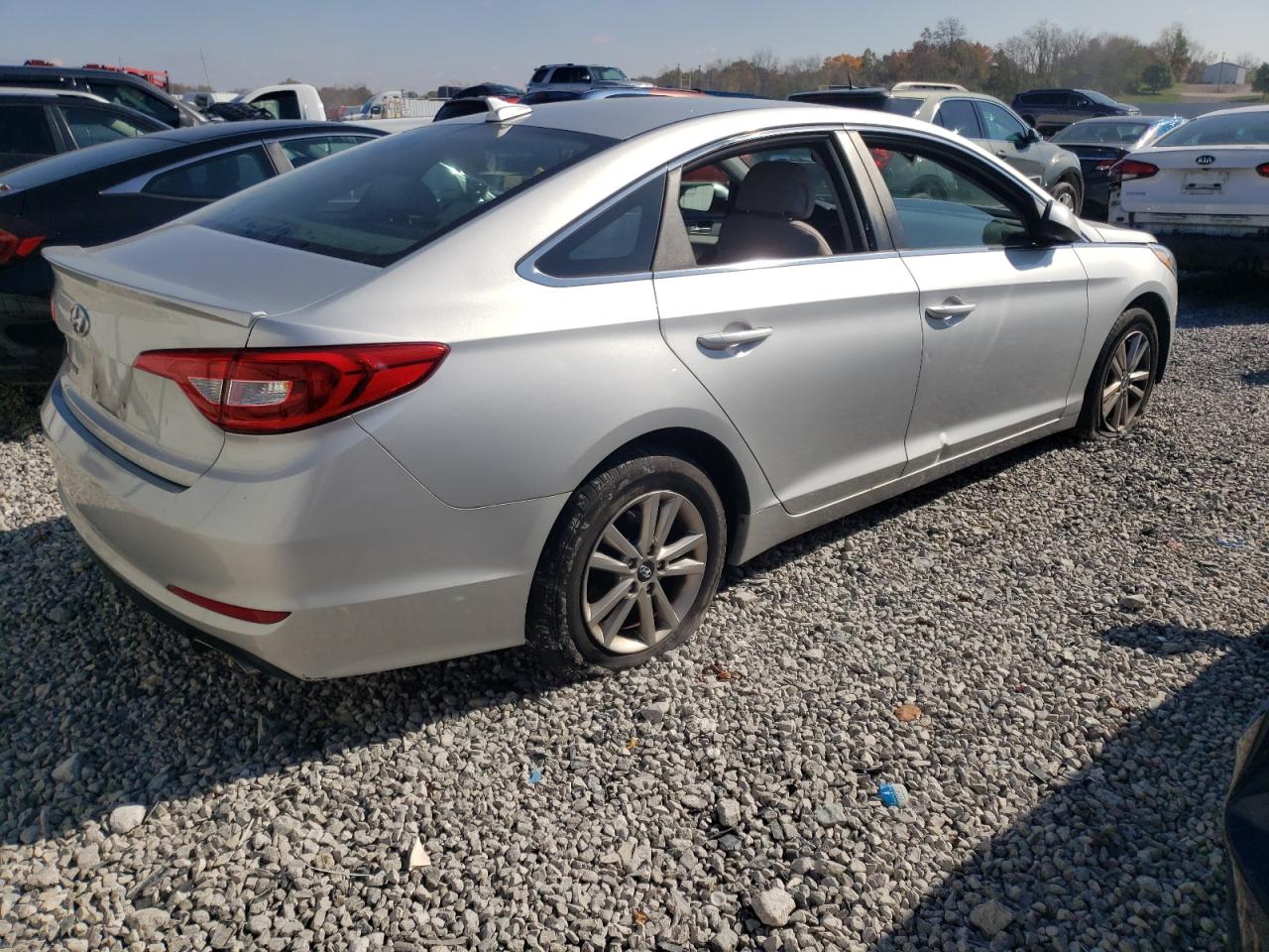 Image 3 of 2016 HYUNDAI SONATA SE 2016 with VIN 5NPE24AF5GH350313
