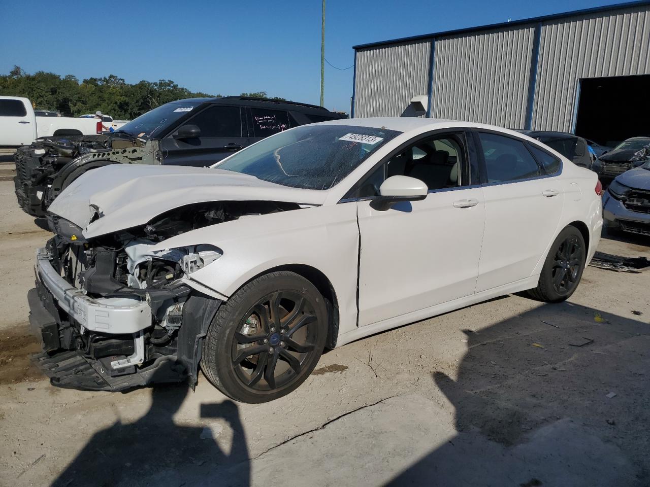 Obraz 1 z 2019 FORD FUSION SE 2019 z VIN 3FA6P0HD1KR285961