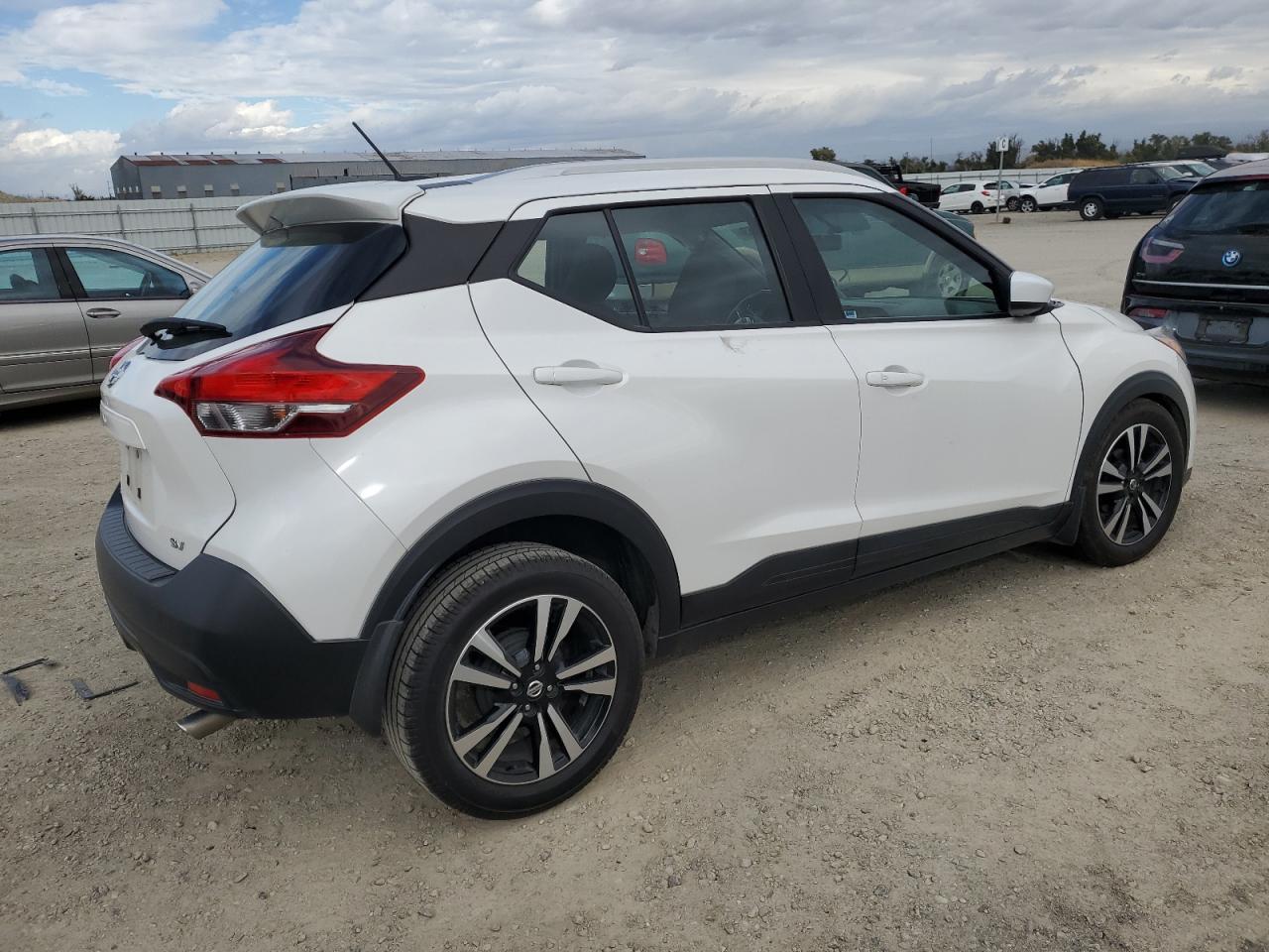Image 3 of 2019 NISSAN KICKS S 2019 with VIN 3N1CP5CU4KL494859