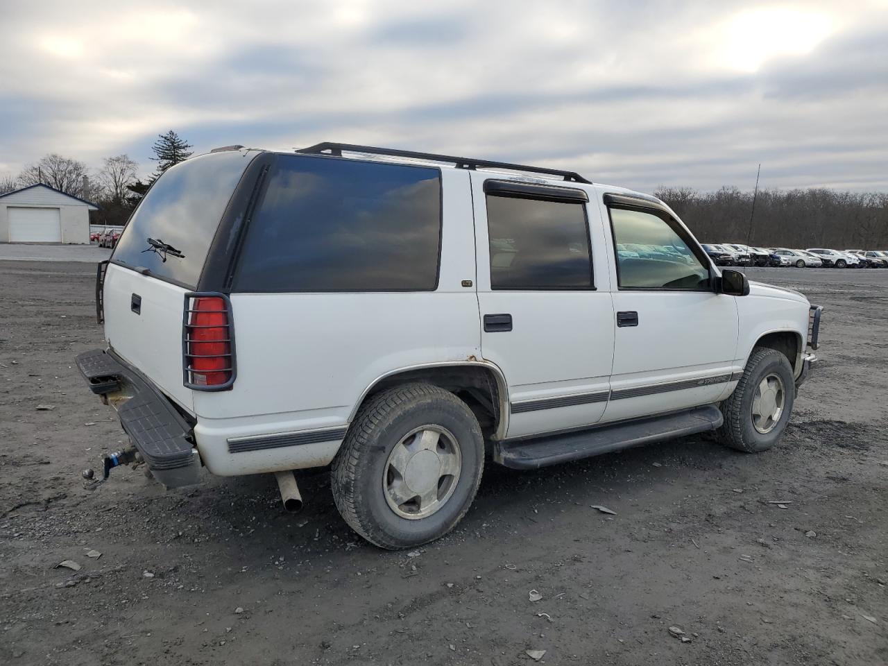 Изображение 3 1999 CHEVROLET TAHOE K1500 1999 с VIN 1GNEK13R6XJ401192