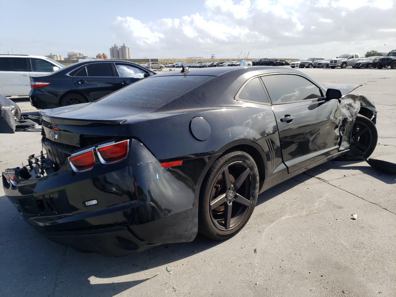 Obraz 3 z 2013 CHEVROLET CAMARO LT 2013 z VIN 2G1FB1E33D9244453