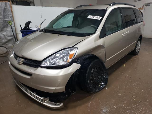 Obraz 2004 TOYOTA SIENNA CE 2004