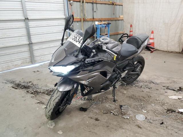 Obraz 3 z 2021 KAWASAKI EX650 N 2021 z VIN ML5EXEN15MDA37895