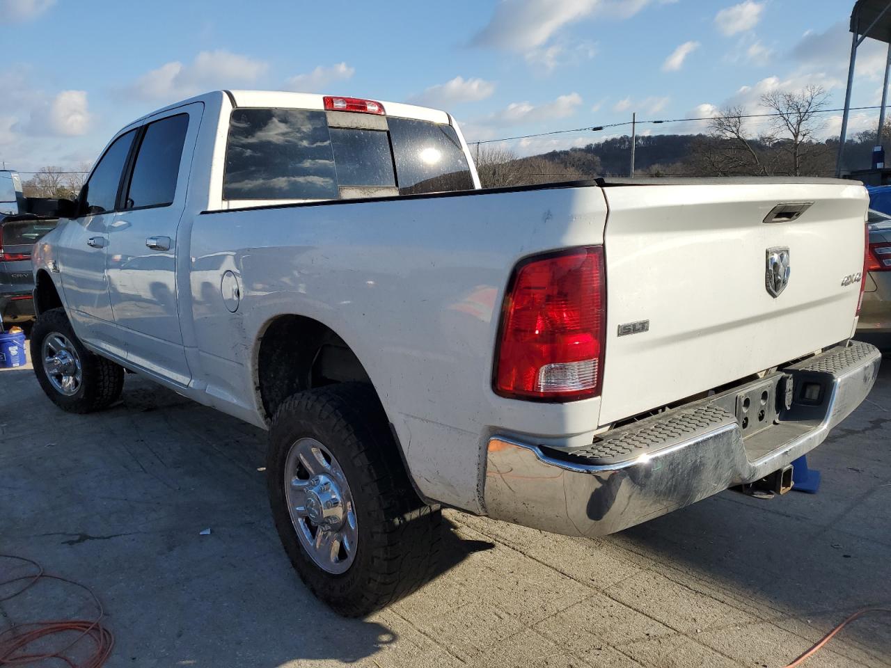 Изображение 2 2015 RAM 2500 SLT 2015 с VIN 3C6UR5DL0FG649639