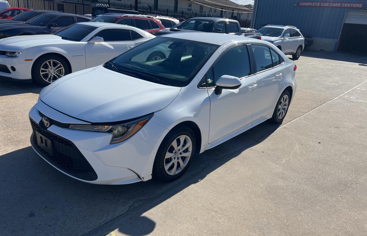 Image 2 of 2021 TOYOTA COROLLA LE 2021 with VIN 5YFEPMAE5MP185953