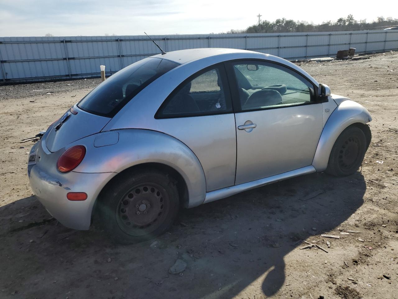 Изображение 3 2000 VOLKSWAGEN NEW BEETLE GLS 2000 с VIN 3VWCC21C5YM426264