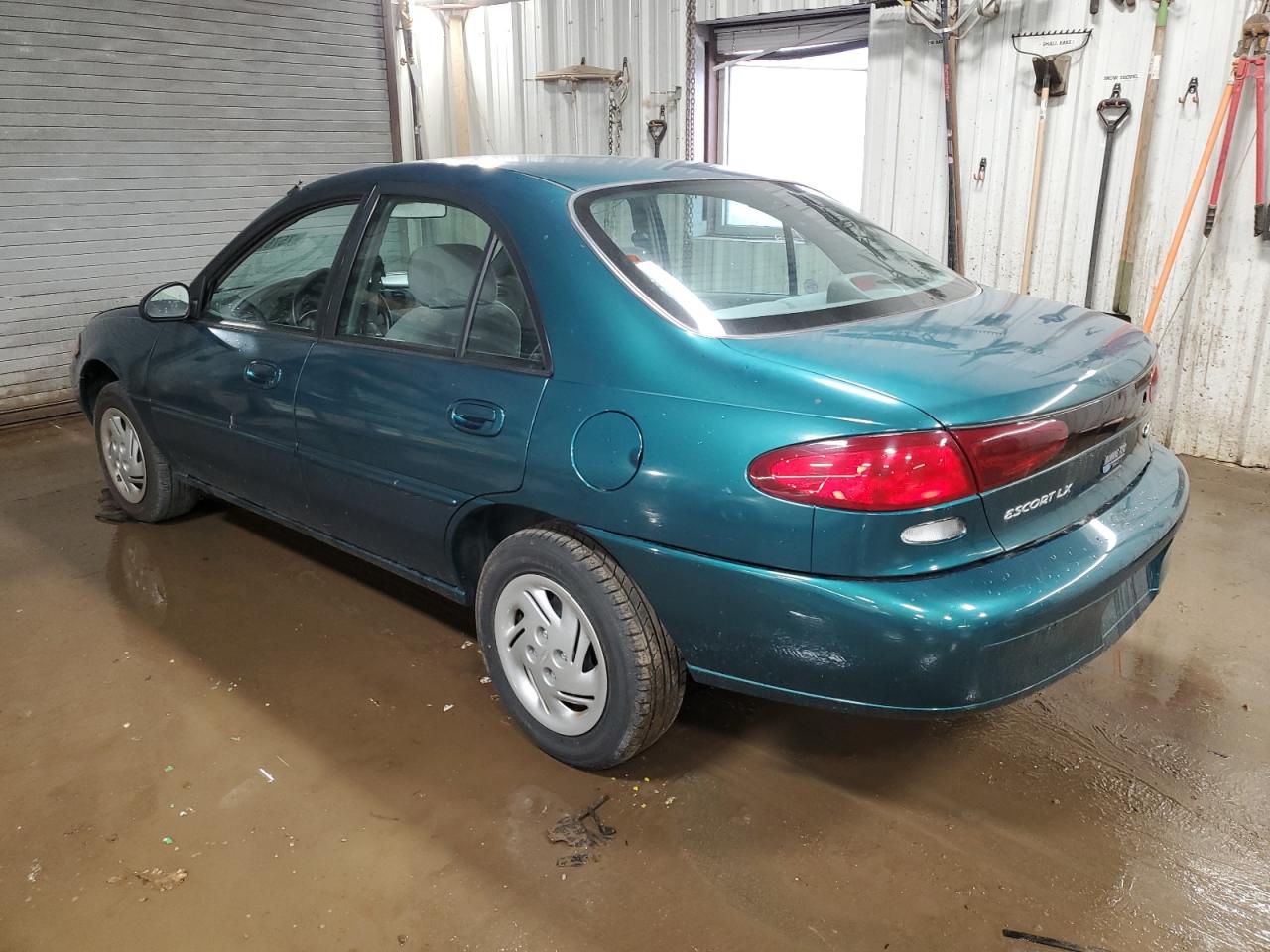 Obraz 2 z 1997 FORD ESCORT LX 1997 z VIN 1FALP13P2VW404502